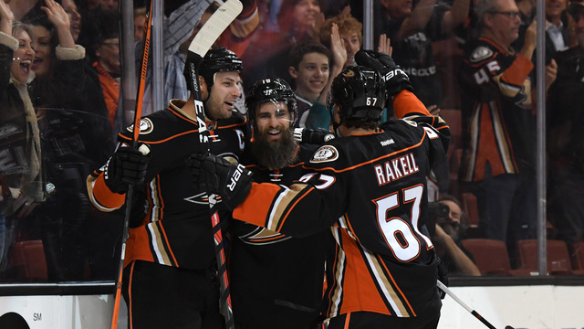 Ducks' Eaves, Rakell were sidelined with high ankle sprains