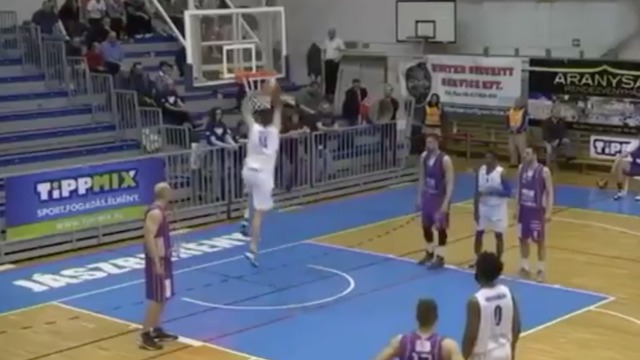 Serbian player dunks instead of shooting free throw