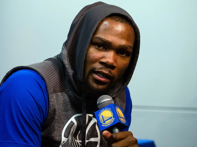 Watch: Durant seen sprinting, doing dribbling drills