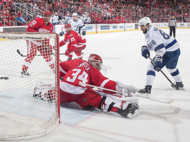 Watch: Kucherov strikes in overtime, keeping Lightning in hot pursuit