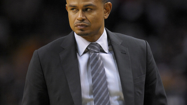 Suns fire head coach Earl Watson