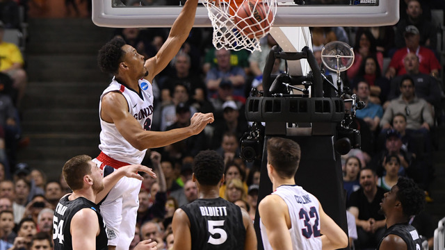 Gonzaga's Williams shows massive hops on alley-oop
