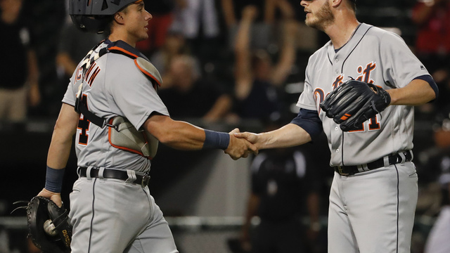 Tigers eating $5M salary to release struggling Lowe