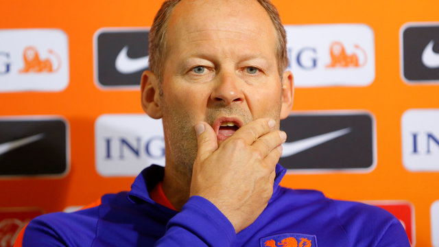 Blind fired by Netherlands with 2018 World Cup berth in jeopardy