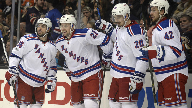 Watch: Rangers pull off picture-perfect 3-on-1 rush