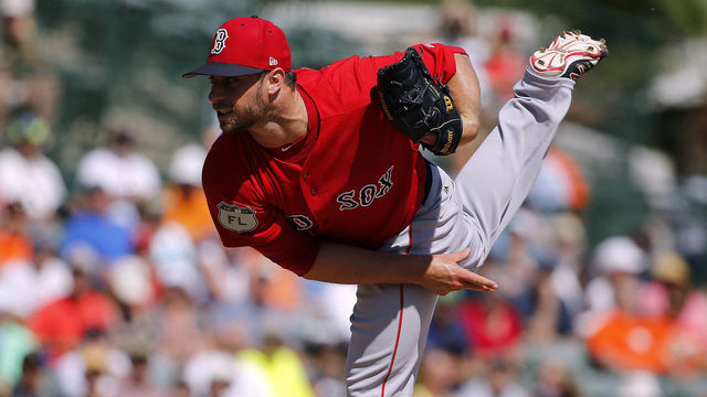Thornburg 'maybe a month away' from rejoining Red Sox bullpen