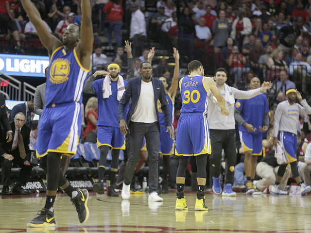 Warriors 1st team since Jordan's Bulls to win 60-plus in 3 straight seasons
