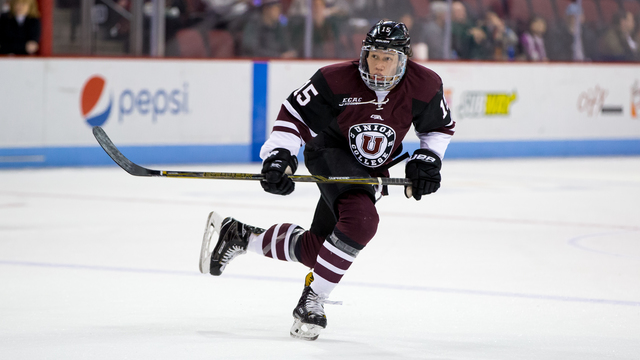 Flames land prized college FA Spencer Foo