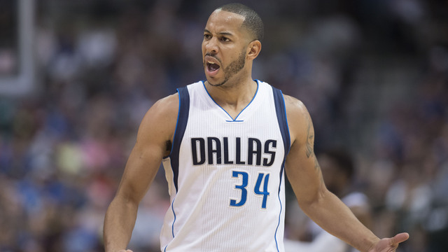 Devin Harris tossed after flipping out on official