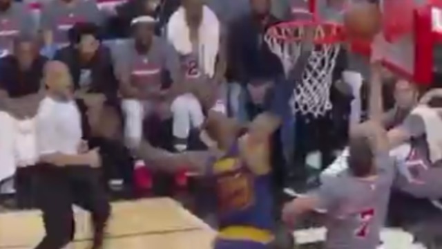 LeBron sticks MCW with familiar-looking chase-down block