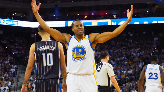 Kerr pushes Iguodala for 6th Man: 'There's no way anyone is better than Andre'