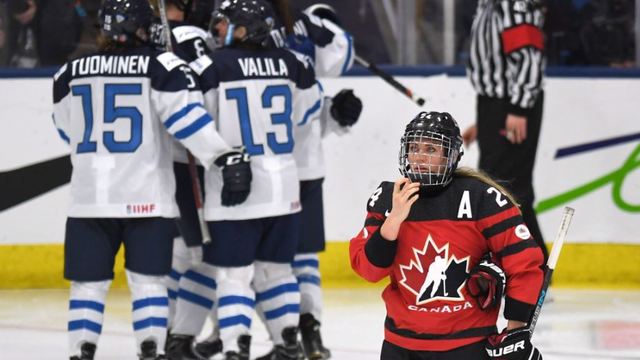Finland beats Canada for 1st time in women's hockey with upset at worlds