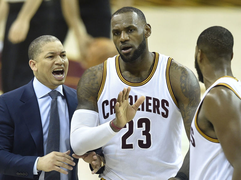 Watch Cavs announcers lost for words during 4thquarter meltdown vs