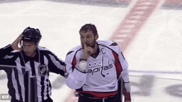 Ovechkin taunts Blue Jackets' Anderson after exchanging punches