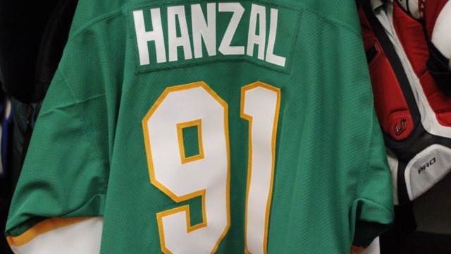 Wild's Hanzal honoring Bill Masterton with throwback warmup jersey