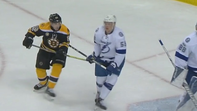 Bruins' Marchand ejected for spearing Lightning's Dotchin