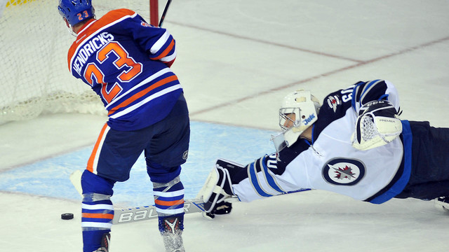 Jets' Comrie, Roslovic will make NHL debuts vs. Blue Jackets