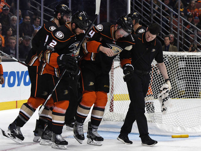 Carlyle: It's a 'travesty' Giordano wasn't penalized for Fowler hit