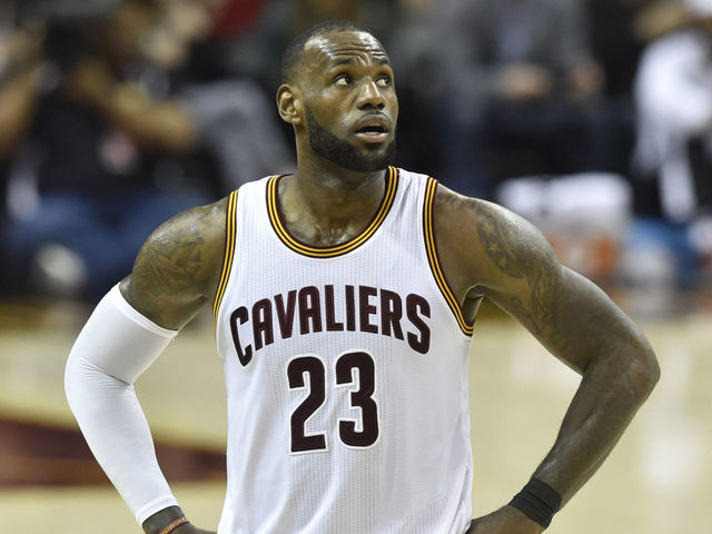LaVar expects LeBron to join Lakers next summer to play with Lonzo
