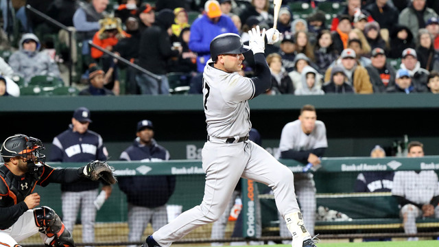 Yankees' Holliday becomes 7th active player with 2,000 hits