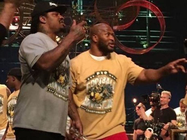 NFLers flex their muscle at Las Vegas arm wrestling competition