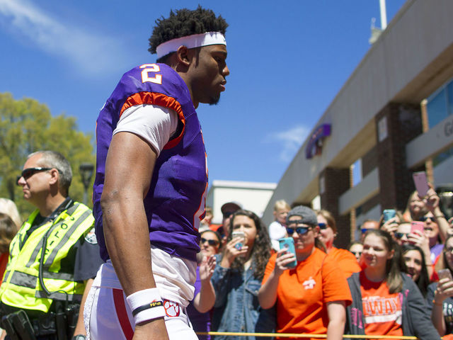 Clemson's Swinney names Kelly Bryant starting QB