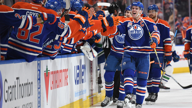 Connor McDavid hits 100 points, wins 1st Art Ross Trophy