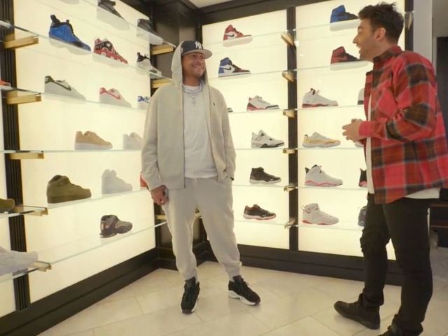 Watch: Iverson goes sneaker shopping in Philly