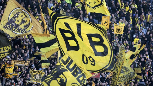 One person injured in explosions near Dortmund's team bus