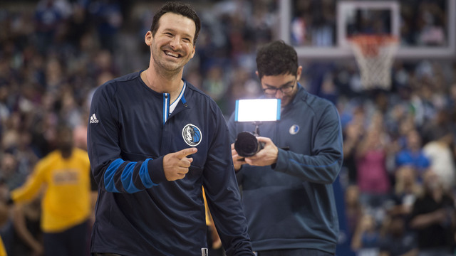 Look: Tony Romo announces birth of son Jones McCoy