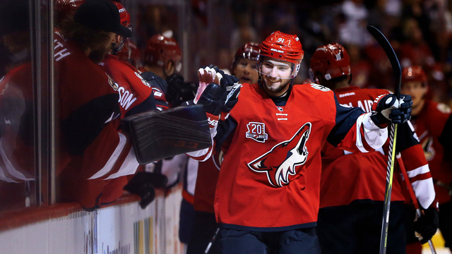 Coyotes poke fun at Timberwolves' new logo