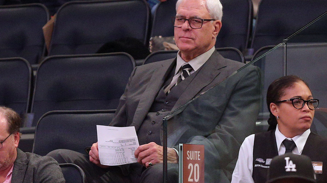 Report: Knicks, Phil Jackson exercise 2-year option