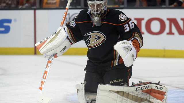 Ducks' Gibson kept out of Game 6 due to hamstring injury
