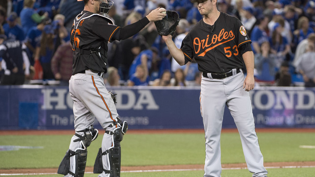 Britton ties Tom Gordon for 2nd-longest consecutive saves streak