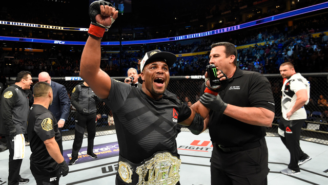 Cormier, Manuwa agree to lock horns during heated Twitter battle