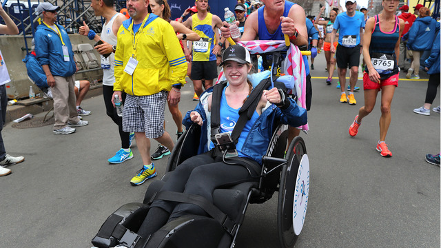 Former NHLer Bobby Carpenter, NWHL's Denna Laing complete Boston Marathon