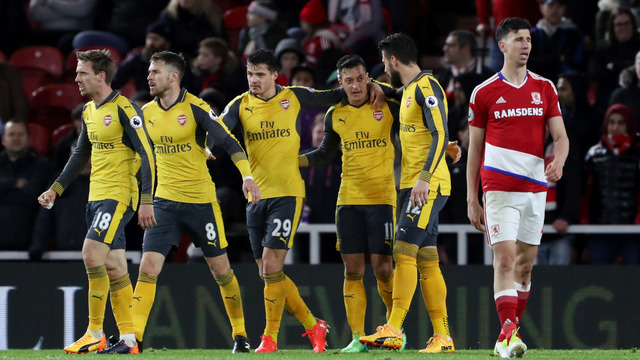 Sanchez, Ozil strike to end Arsenal away woes