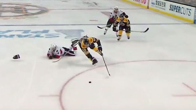 Watch: Bruins' Backes scores after Senators' Ryan blows tire