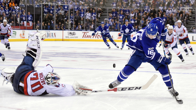 Watch: Holtby flies out of crease to break up Marner breakaway at blue line