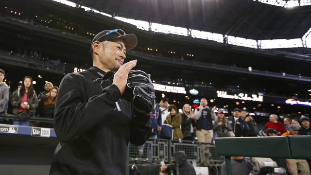 Watch: Safeco gives Ichiro standing ovations in 1st visit with Marlins