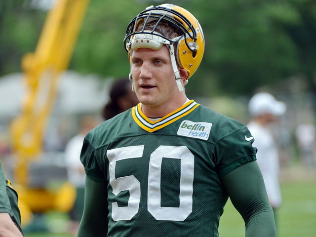 A.J. Hawk retires as a Packer