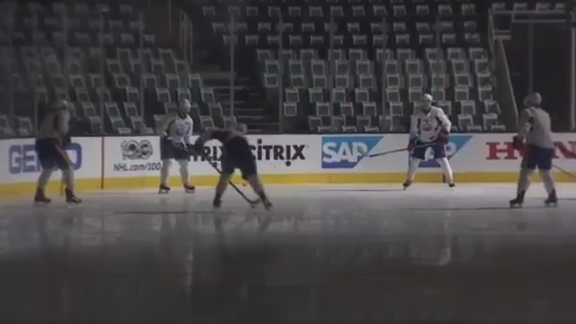 Watch: Oilers practice in dark without nets in San Jose