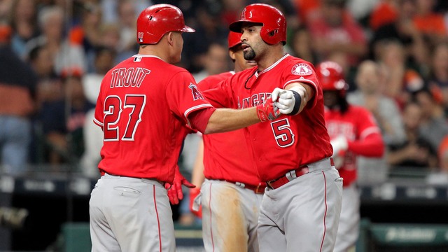 Watch: Pujols demolishes moonshot for 593rd career HR
