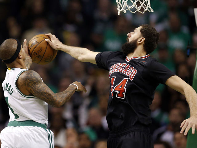 Celtics first No. 1 seed in 24 years to start playoffs 0-2