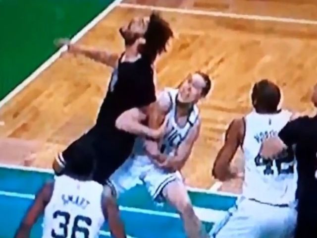 Watch: Celtics' Olynyk tries to apply another armbar