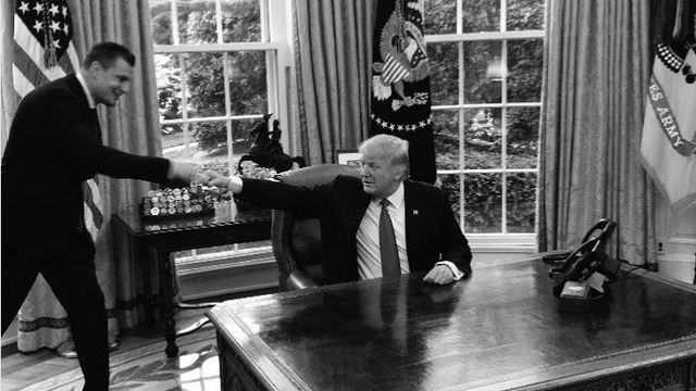 Gronk 'fist pumps' Trump during White House visit