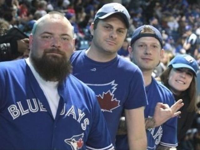 'Dart Guy' attends Blue Jays game, sans facepaint, cigarette