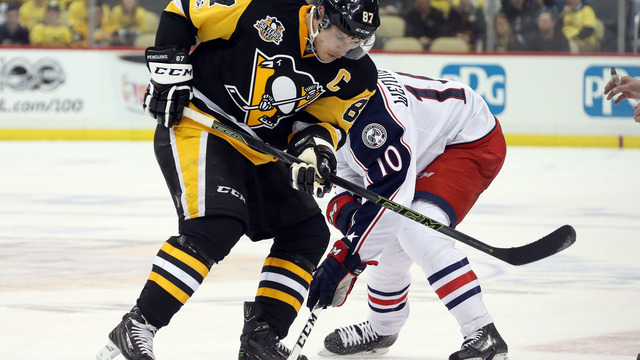 Watch: Crosby picks corner with narrow angle shot