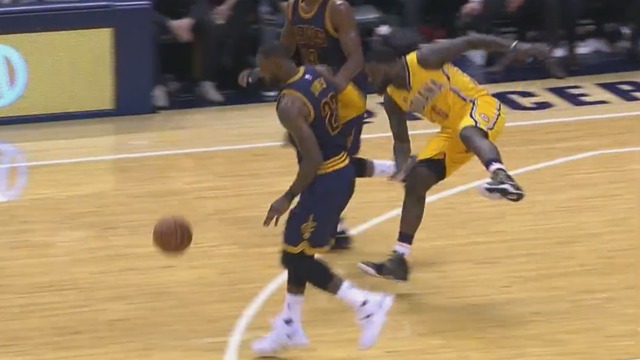 Watch: Stephenson performs award-winning flop on LeBron