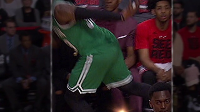 Watch: Rondo nearly trips Celtics' Crowder from bench